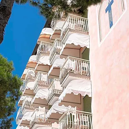 Ξενοδοχείο Trevi Τζεσόλο Λίντο