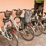 Trevi Hotel